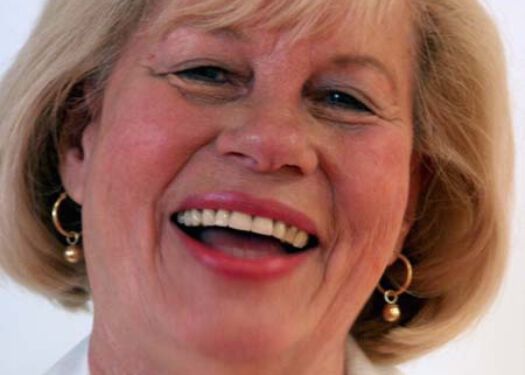 Cathy jones 15791574443 o